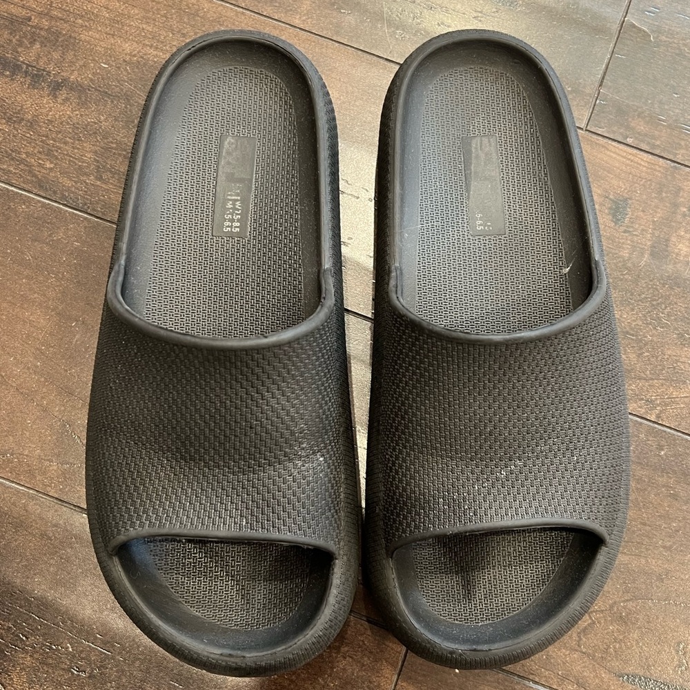 Cloud Slide Waterproof Sandals - Picture 2 of 4
